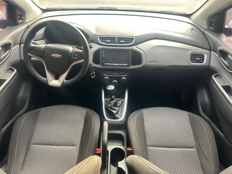ONIX 1.0 LT PLUS 8V FLEX 4P MANUAL - 2018 - TRêS COROAS