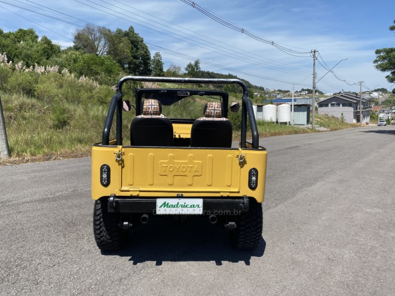 BANDEIRANTE 4.0 OJ50L 4X4 TETO LONA DIESEL 2P MANUAL - 1970 - FLORES DA CUNHA