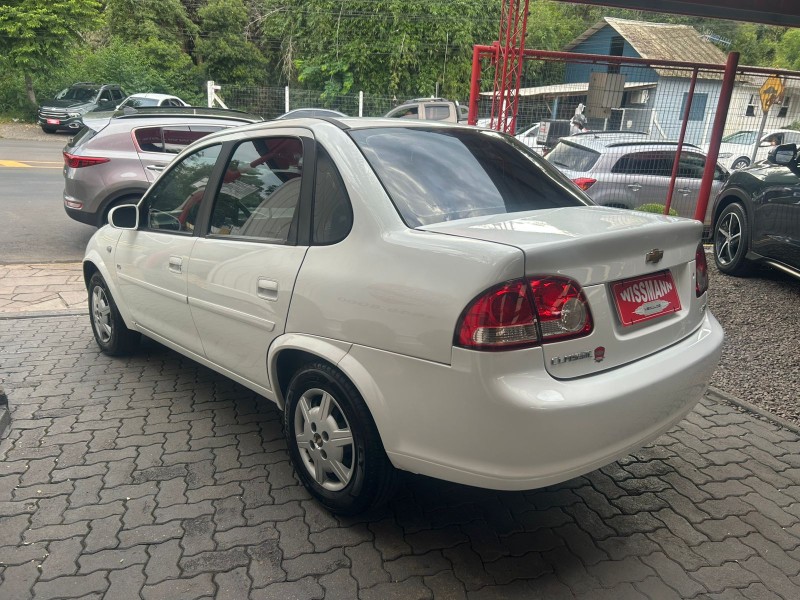 CLASSIC 1.0 MPFI 8V GASOLINA 4P MANUAL - 2012 - TRêS COROAS