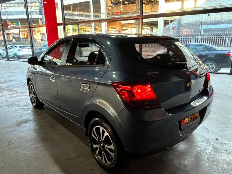 ONIX 1.4 MPFI LTZ 8V FLEX 4P AUTOMÁTICO - 2015 - SãO LEOPOLDO