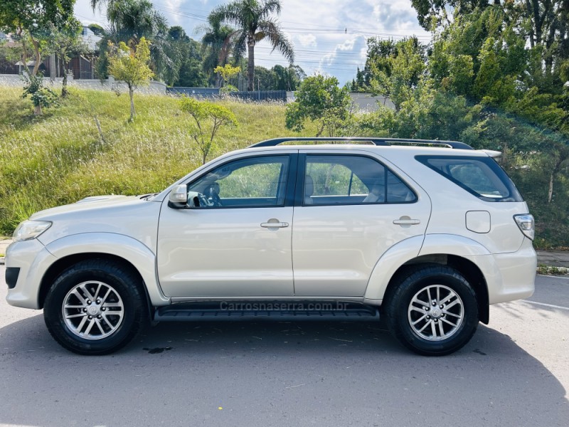HILUX SW4 3.0 SRV 4X4 16V TURBO INTERCOOLER DIESEL 4P AUTOMÁTICO - 2013 - BENTO GONçALVES