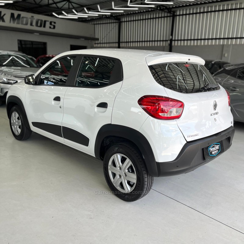 KWID 1.0 12V SCE FLEX ZEN MANUAL - 2019 - CANOAS
