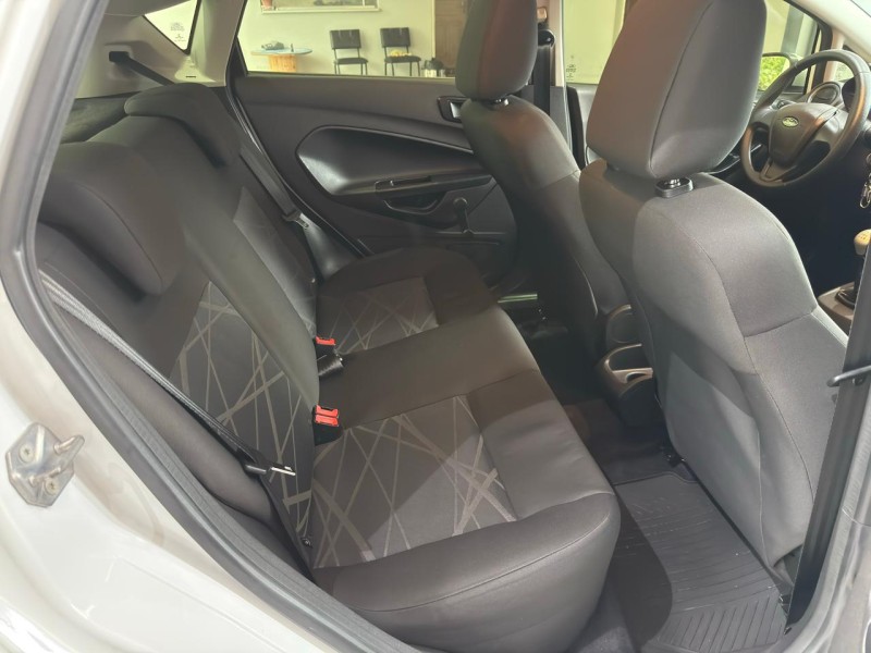 FIESTA 1.5 S HATCH 16V FLEX 4P MANUAL - 2015 - FARROUPILHA