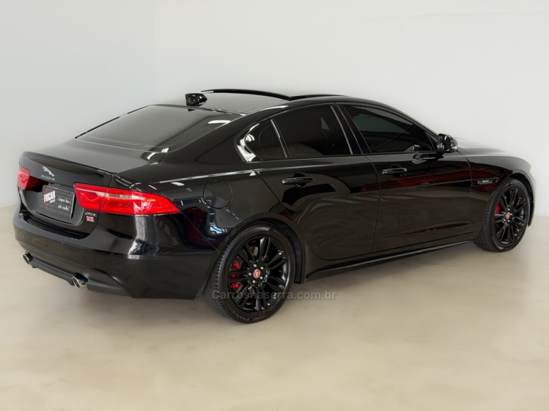 XE 2.0 16V SI4 TURBO GASOLINA R-SPORT 4P AUTOMÁTICO - 2017 - CAXIAS DO SUL