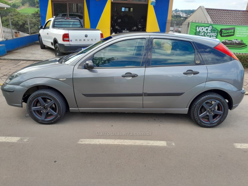 FOCUS 1.6 GL 8V FLEX 4P MANUAL - 2008 - NOVA PRATA