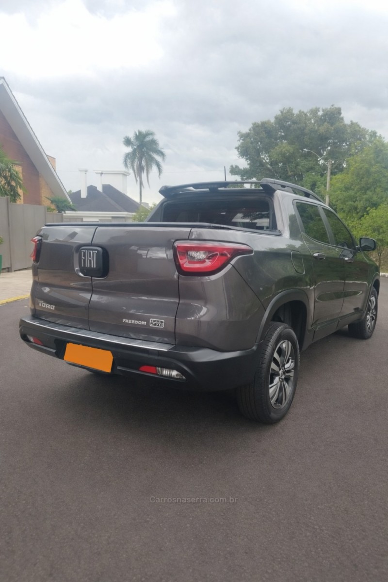 TORO 1.3 FREEDOM T270 4X2 16V FLEX 4P AUTOMÁTICO - 2022 - GARIBALDI