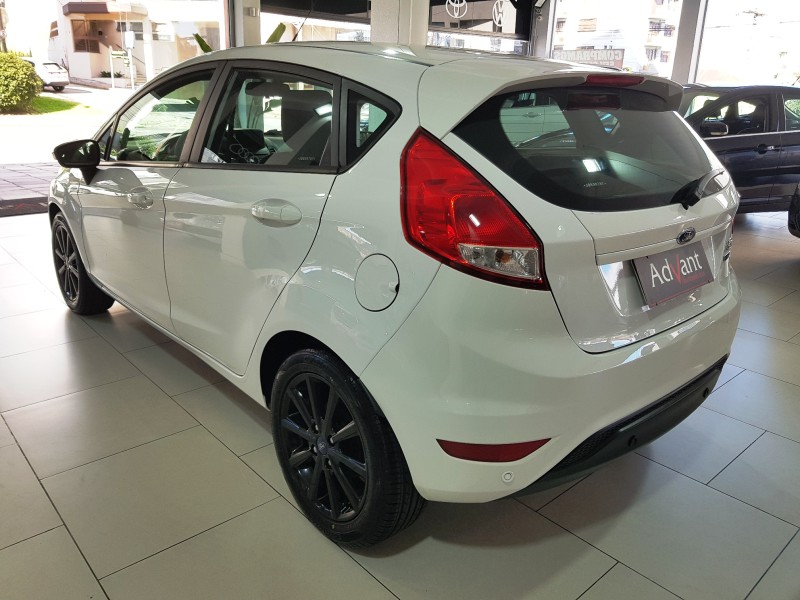 FIESTA 1.0 SEL ECOBOOST GTDI 12V GASOLINA 4P AUTOMÁTICO - 2018 - CAXIAS DO SUL