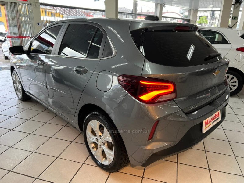 ONIX 1.0 PREMIER II 12V TURBO FLEX 4P AUTOMÁTICO - 2021 - CAXIAS DO SUL