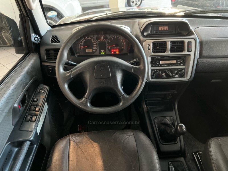 PAJERO TR4 2.0 4X4 16V 140CV FLEX 4P MANUAL - 2009 - CAXIAS DO SUL