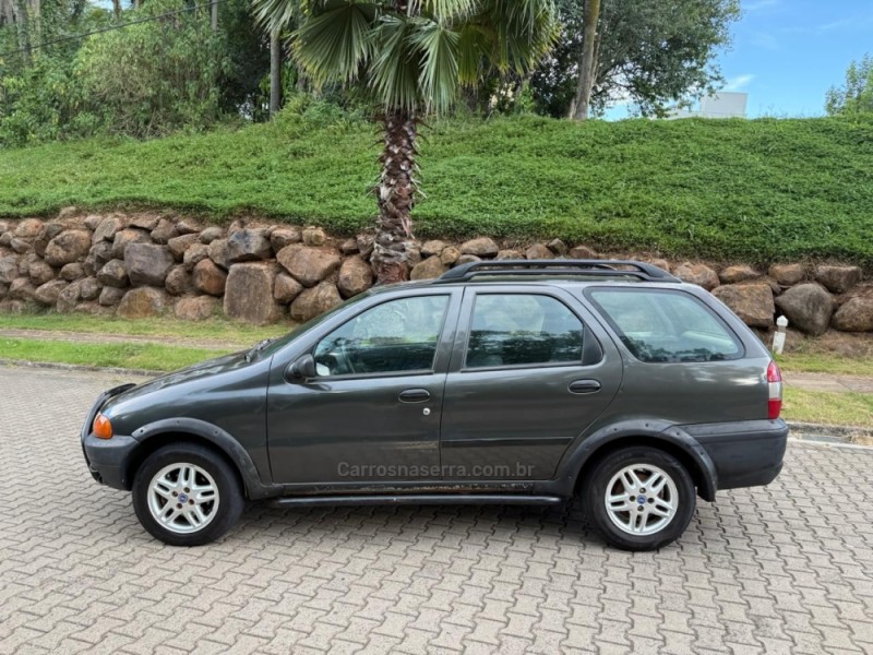 PALIO 1.6 MPI ADVENTURE WEEKEND 8V GASOLINA 4P MANUAL - 2000 - IVOTI