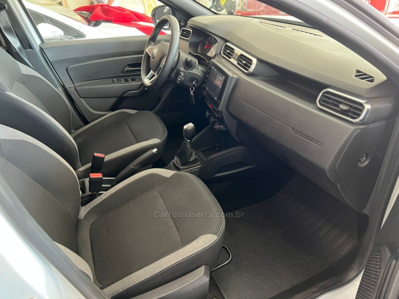 DUSTER 1.6 ZEN 16V FLEX 4P AUTOMÁTICA - 2022 - CAXIAS DO SUL