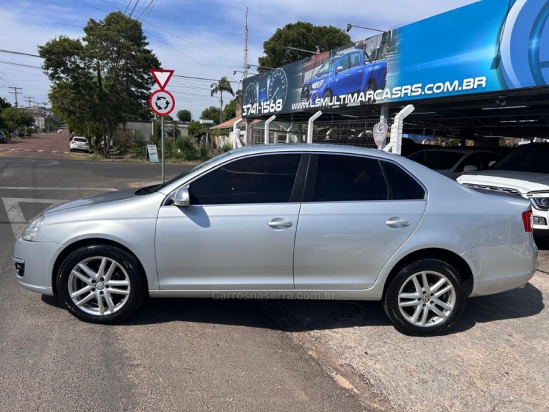 JETTA 2.5 I 20V 170CV GASOLINA 4P TIPTRONIC - 2009 - VENâNCIO AIRES