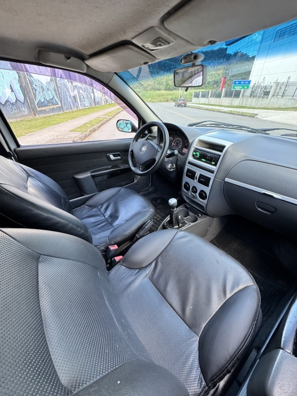 STRADA 1.4 MPI TREKKING CE 8V FLEX 2P MANUAL - 2010 - CAXIAS DO SUL