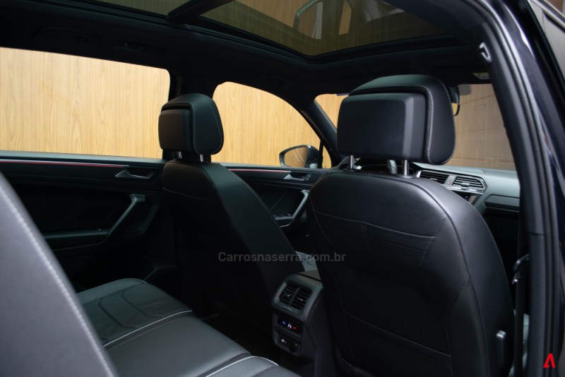 TIGUAN 2.0 ALLSPACE R-LINE 300 TSI GASOLINA 4P AUTOMÁTICO - 2024 - GARIBALDI