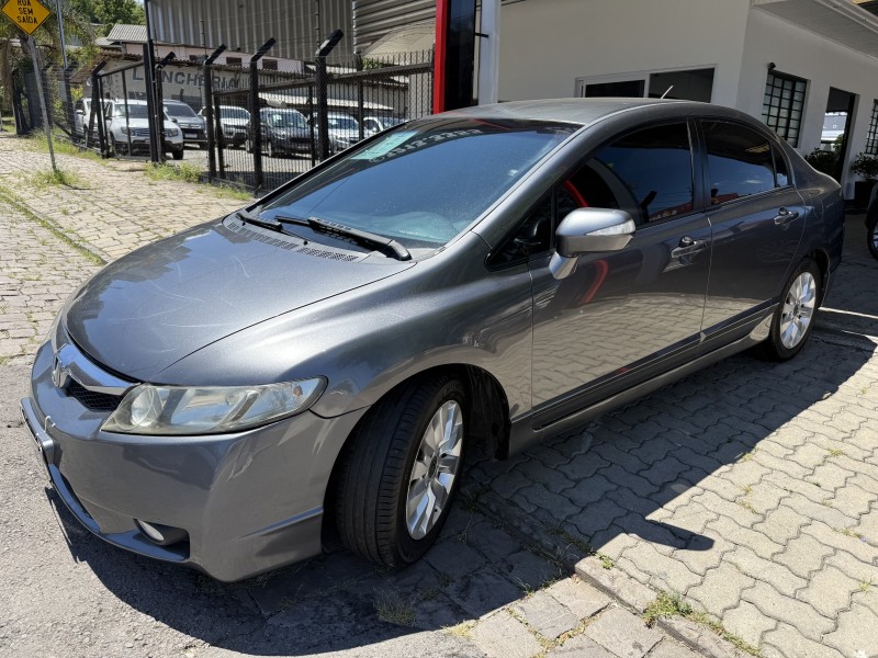 CIVIC 1.8 LXL 16V FLEX 4P AUTOMÁTICO - 2011 - CAXIAS DO SUL