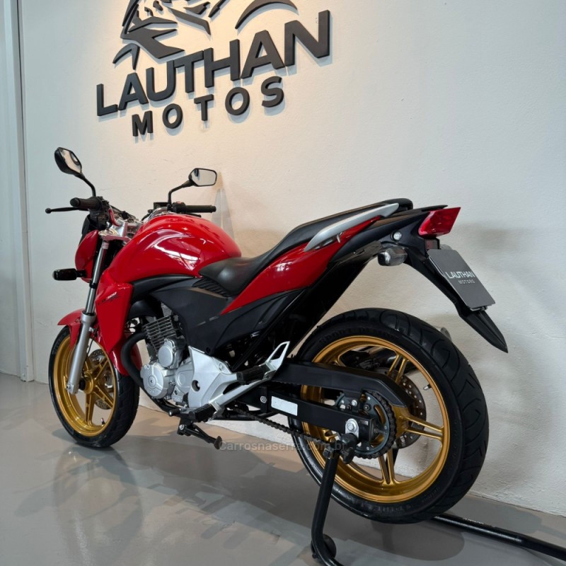 CB 300R  - 2013 - NOVO HAMBURGO