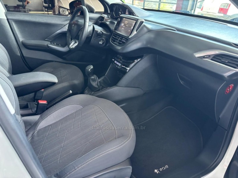 208 1.6 GRIFFE 16V FLEX 4P MANUAL - 2016 - CAXIAS DO SUL