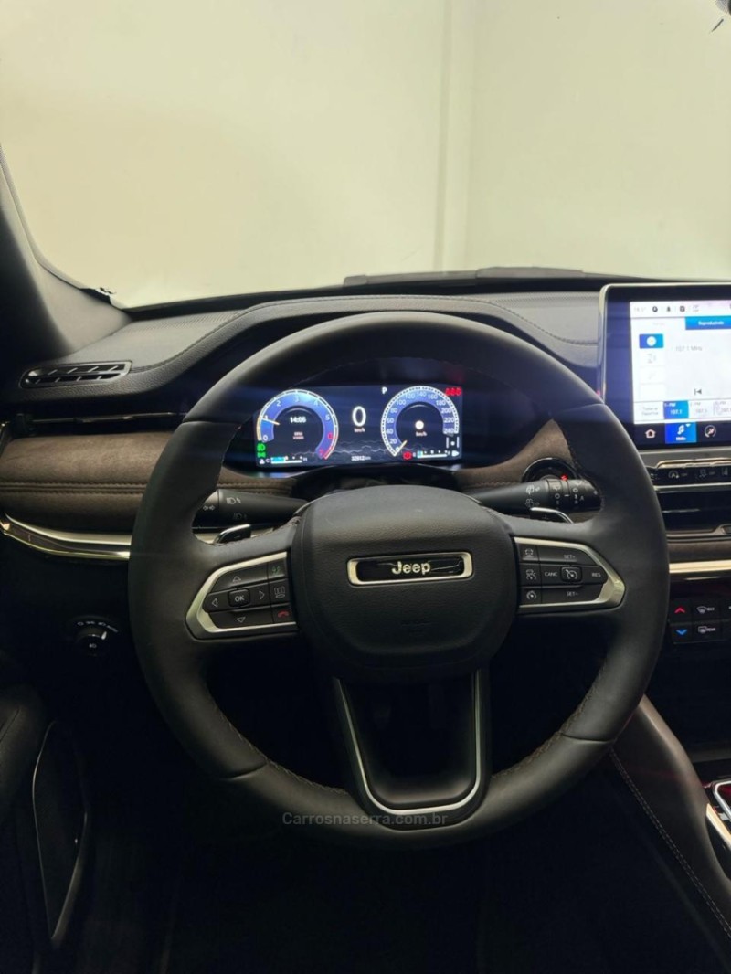 COMMANDER 1.3 OVERLAND T270 16V 4X2 TURBO FLEX 4P AUTOMÁTICO - 2022 - NOVO HAMBURGO