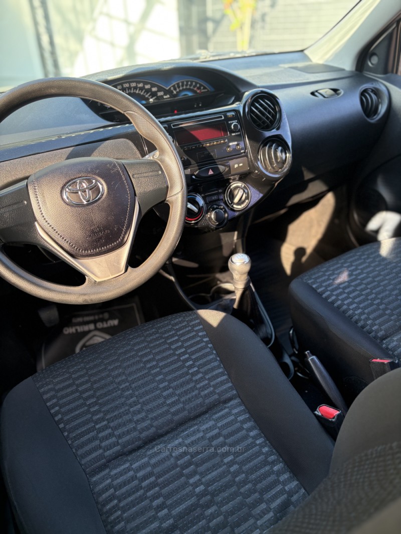 ETIOS 1.3 X 16V FLEX 4P MANUAL - 2016 - LAJEADO