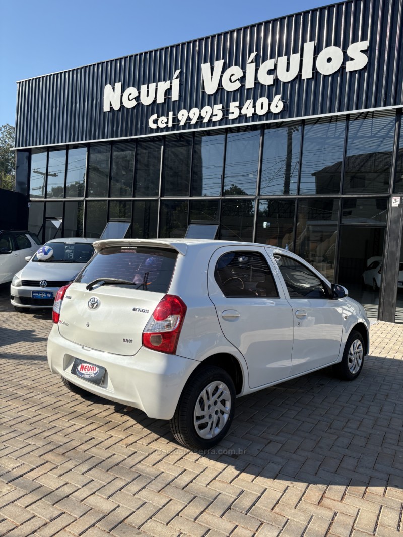 ETIOS 1.3 X 16V FLEX 4P MANUAL - 2016 - LAJEADO