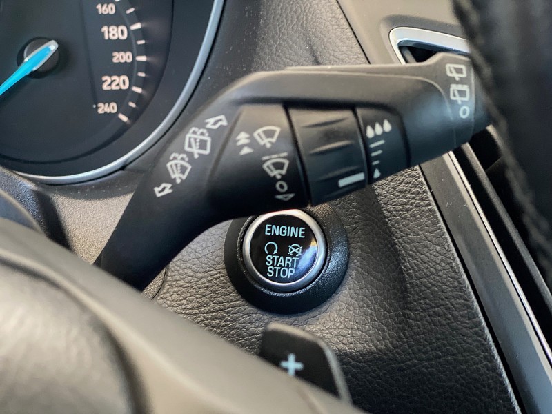 FOCUS 2.0 TITANIUM HATCH 16V FLEX 4P AUTOMÁTICO - 2016 - CAXIAS DO SUL