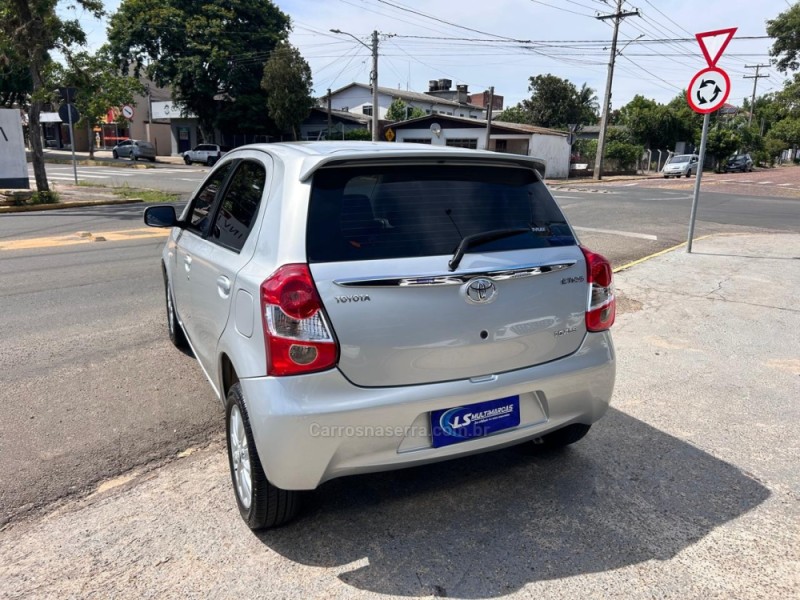 ETIOS 1.5 XLS 16V FLEX 4P MANUAL - 2013 - VENâNCIO AIRES