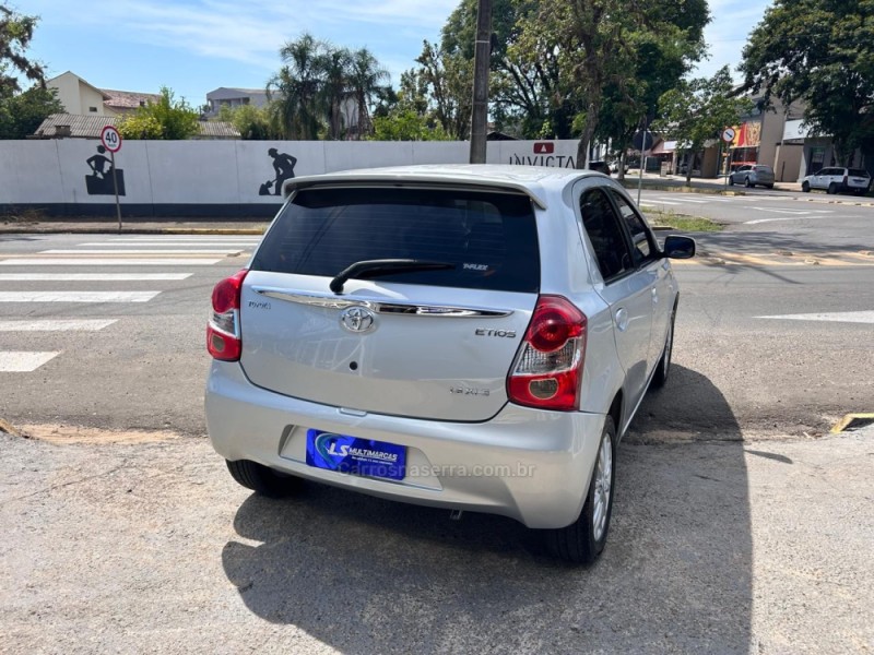 ETIOS 1.5 XLS 16V FLEX 4P MANUAL - 2013 - VENâNCIO AIRES
