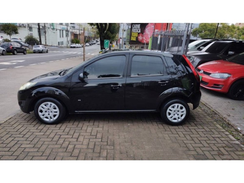 FIESTA 1.6 SE HATCH 16V FLEX 4P MANUAL - 2014 - CAXIAS DO SUL