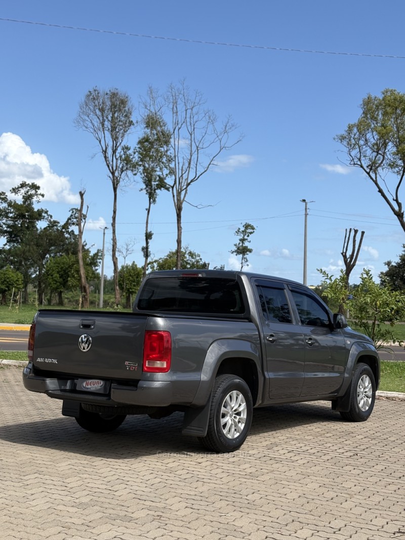 AMAROK 2.0 TRENDLINE 4X4 CD 16V TURBO INTERCOOLER DIESEL 4P AUTOMÁTICO - 2018 - LAJEADO