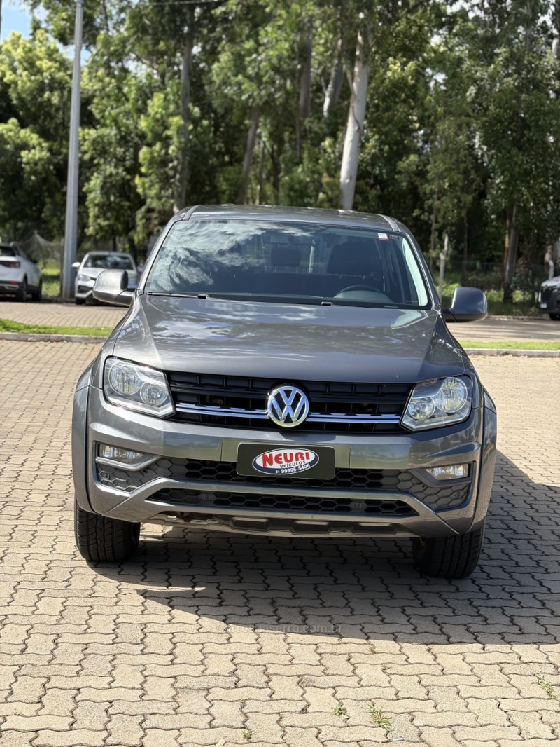 AMAROK 2.0 TRENDLINE 4X4 CD 16V TURBO INTERCOOLER DIESEL 4P AUTOMÁTICO - 2018 - LAJEADO