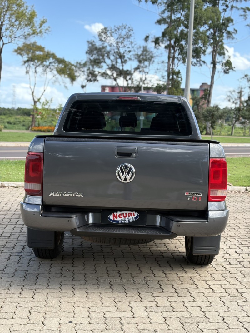 AMAROK 2.0 TRENDLINE 4X4 CD 16V TURBO INTERCOOLER DIESEL 4P AUTOMÁTICO - 2018 - LAJEADO