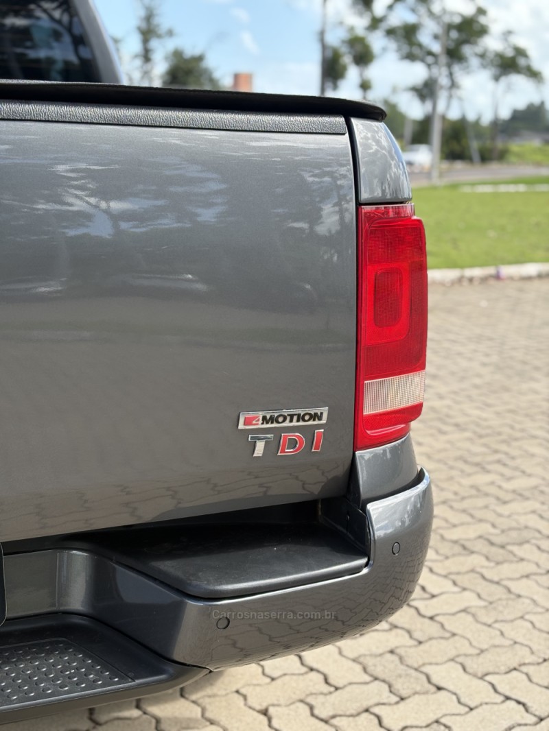 AMAROK 2.0 TRENDLINE 4X4 CD 16V TURBO INTERCOOLER DIESEL 4P AUTOMÁTICO - 2018 - LAJEADO