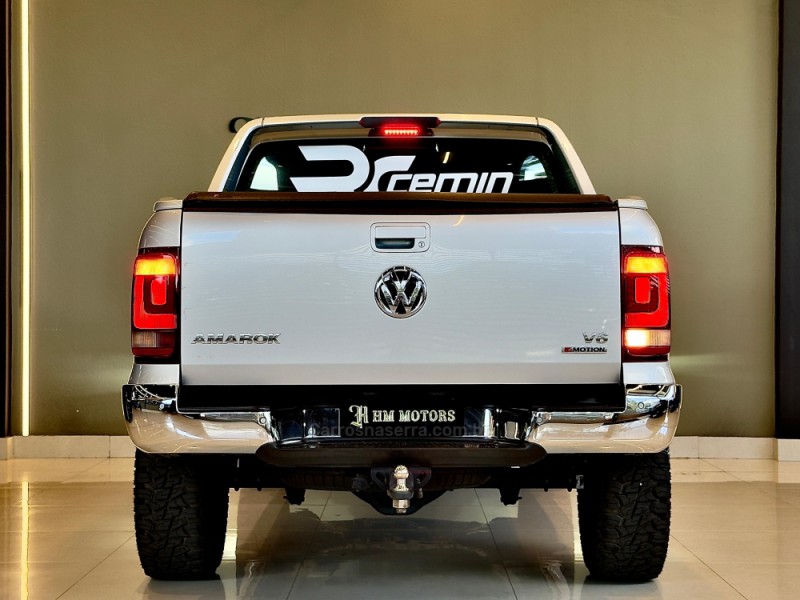 AMAROK 3.0 V6 TDI HIGHLINE CD DIESEL 4MOTION AUTOMÁTICO - 2018 - CAXIAS DO SUL
