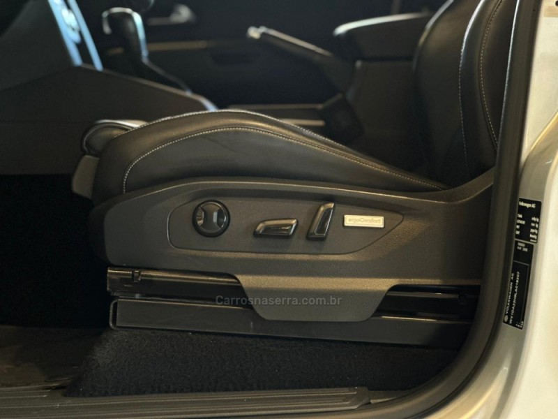 AMAROK 3.0 V6 TDI HIGHLINE CD DIESEL 4MOTION AUTOMÁTICO - 2018 - CAXIAS DO SUL