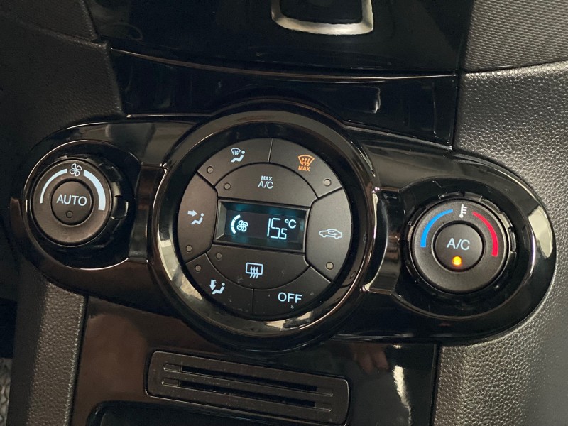 FIESTA 1.6 TITANIUM HATCH 16V FLEX 4P AUTOMÁTICO - 2014 - CAXIAS DO SUL