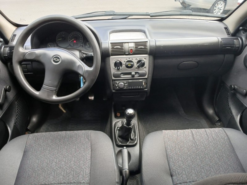 CLASSIC 1.0 MPFI LIFE 8V FLEX 4P MANUAL - 2006 - FARROUPILHA