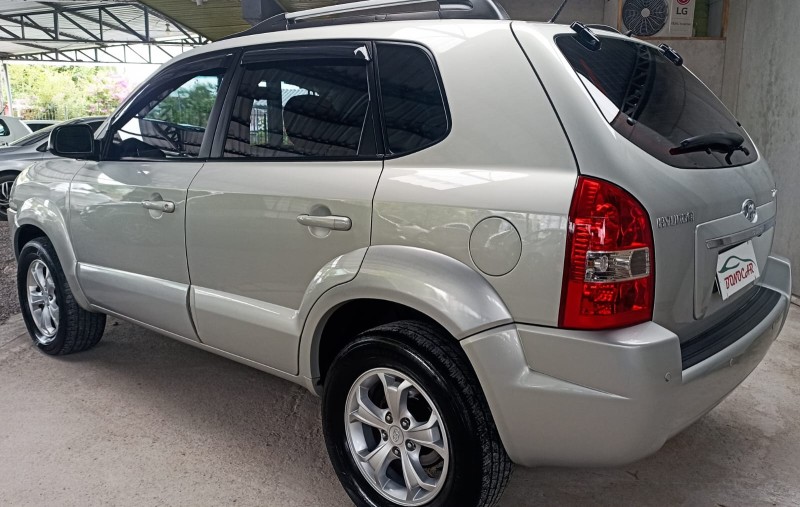 TUCSON 2.0 MPFI GLS 16V 143CV 2WD GASOLINA 4P AUTOMÁTICO - 2011 - CAXIAS DO SUL