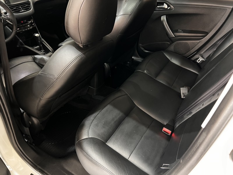 208 1.6 GRIFFE 16V FLEX 4P AUTOMÁTICO - 2015 - CAXIAS DO SUL