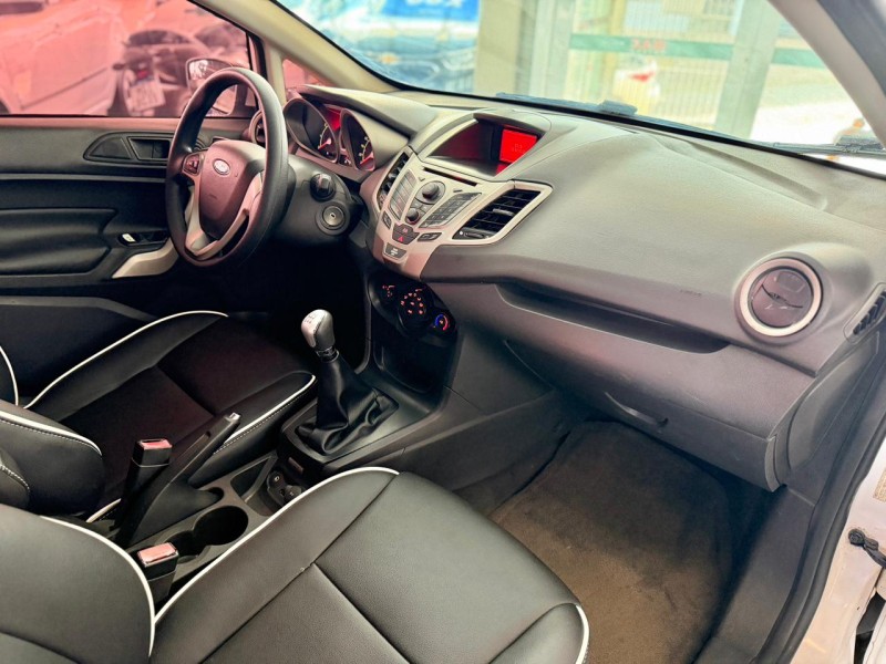 FIESTA 1.6 SE HATCH 16V FLEX 4P MANUAL - 2013 - CAXIAS DO SUL