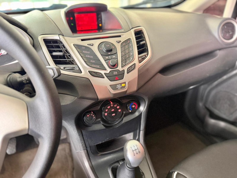 FIESTA 1.6 SE HATCH 16V FLEX 4P MANUAL - 2013 - CAXIAS DO SUL