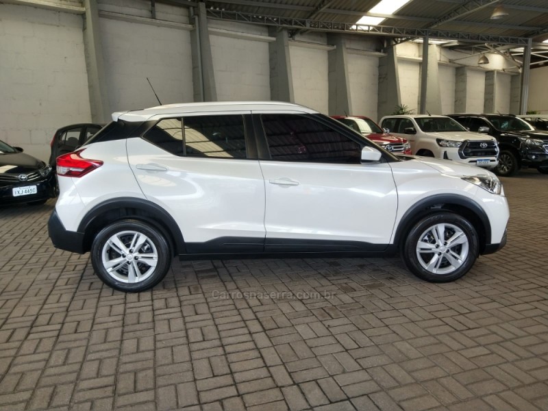KICKS 1.6 16V SENSE FLEXSTART 4P MANUAL - 2021 - CAXIAS DO SUL