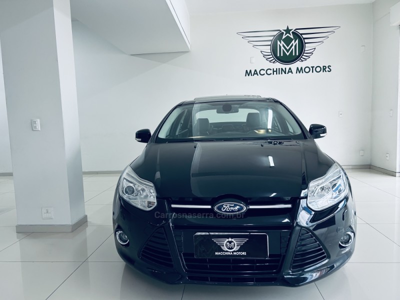 FOCUS 2.0 TITANIUM PLUS SEDAN 16V FLEX 4P AUTOMÁTICO - 2014 - CAXIAS DO SUL