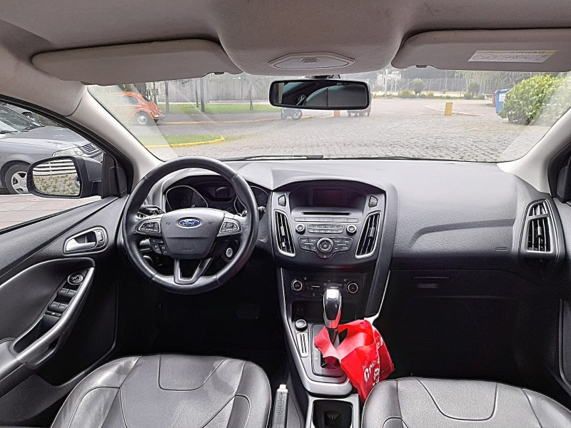 FOCUS 2.0 SE HATCH 16V FLEX 4P AUTO - 2016 - FARROUPILHA