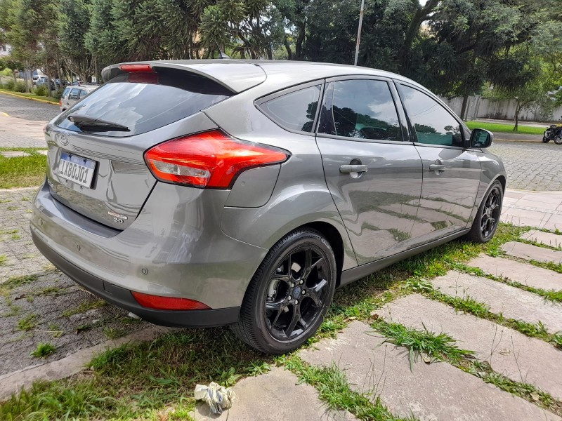 FOCUS 2.0 SE HATCH 16V FLEX 4P AUTO - 2016 - FARROUPILHA