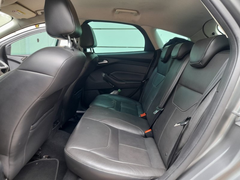 FOCUS 2.0 SE HATCH 16V FLEX 4P AUTO - 2016 - FARROUPILHA