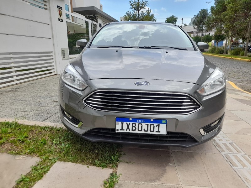 FOCUS 2.0 SE HATCH 16V FLEX 4P AUTO - 2016 - FARROUPILHA