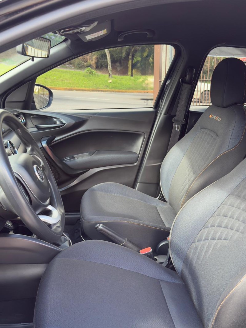 ARGO 1.3 FIREFLY TREKKING FLEX 4P MANUAL - 2020 - CAXIAS DO SUL