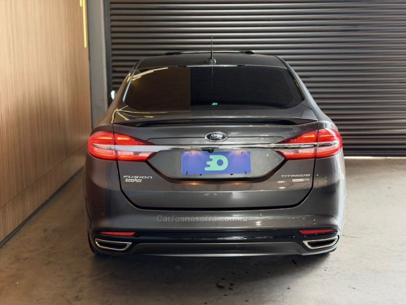 FUSION 2.0 TITANIUM GTDI ECOBOOST AWD AUTOMÁTICO - 2017 - LAJEADO