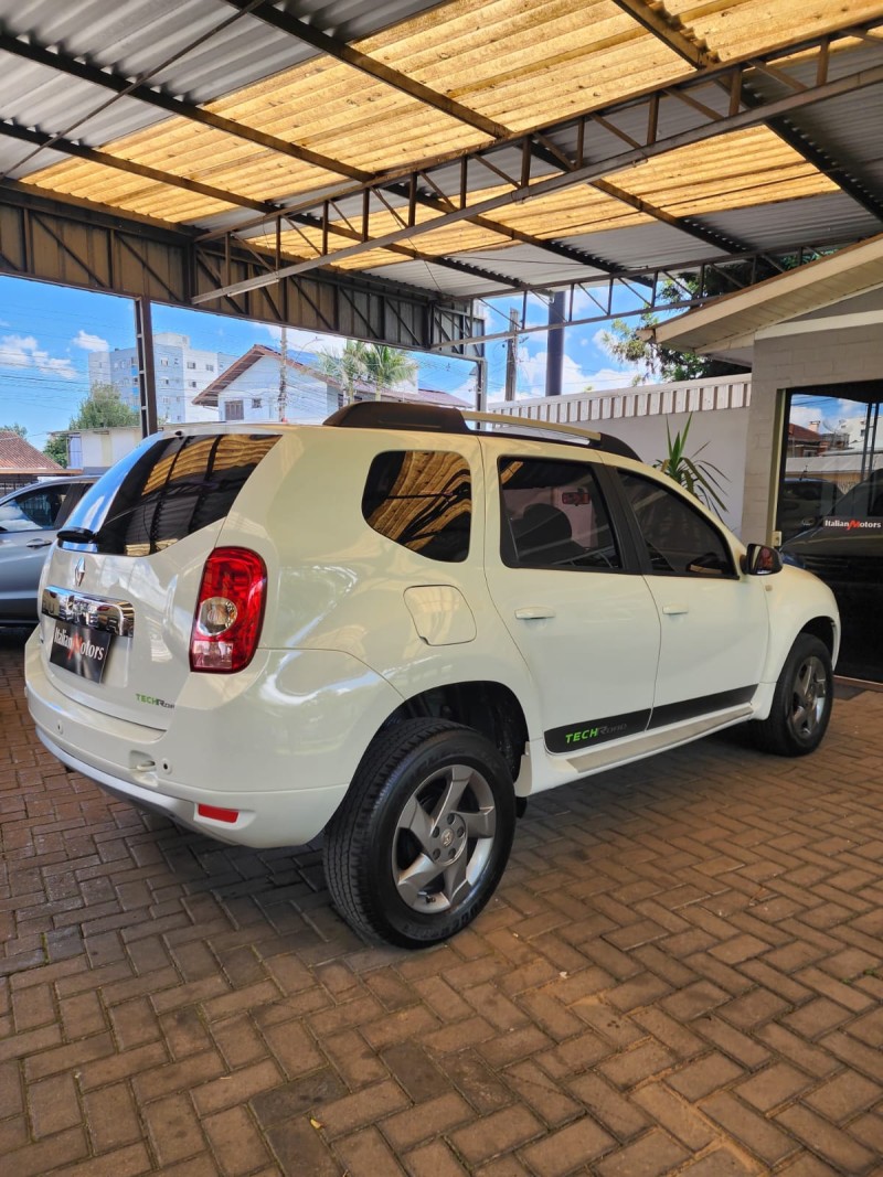 DUSTER 2.0 TECH ROAD II 4X2 16V FLEX 4P AUTOMÁTICO - 2013 - CAXIAS DO SUL