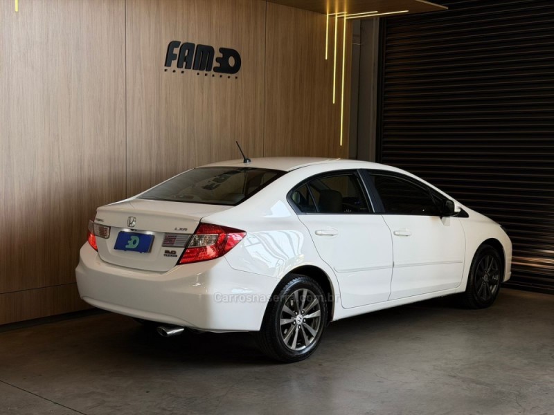 CIVIC 2.0 LXR 16V FLEX 4P AUTOMÁTICO - 2014 - LAJEADO